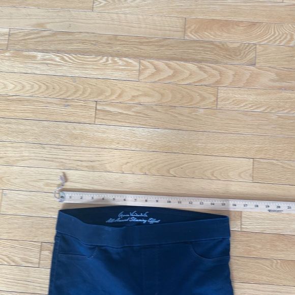 🔴 2 for $25 Gloria Vanderbilt skinny dark wash jeans size 10 - Picture 5 of 9